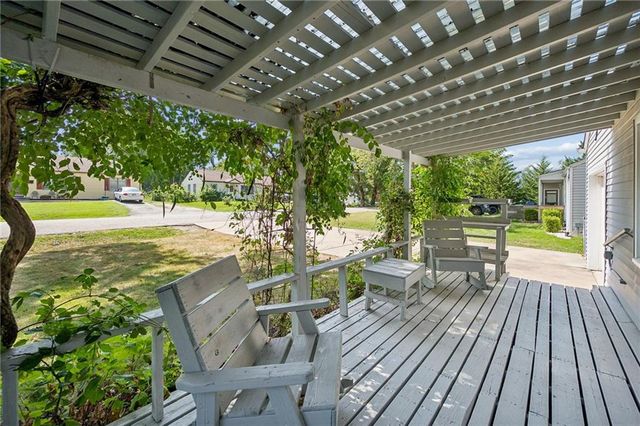 11318 W 66th Terrace, Shawnee, KS 66203
