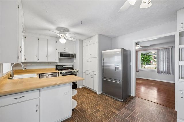 11318 W 66th Terrace, Shawnee, KS 66203