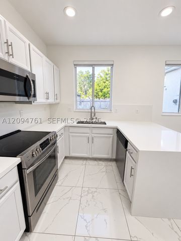 24487 SW 117th Ave 24487, Homestead, FL 33032