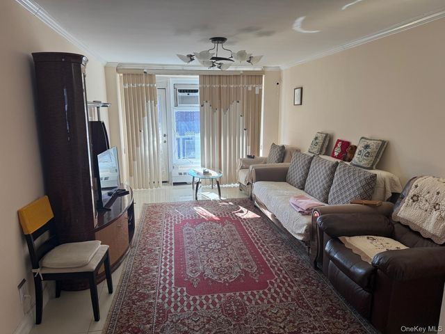6145 98th Street 12G, Rego Park, NY 11374