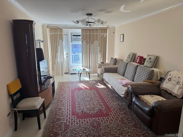 6145 98th Street 12G, Rego Park, NY 11374