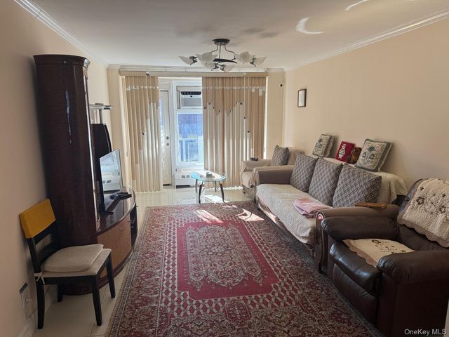 6145 98th Street 12G, Rego Park, NY 11374