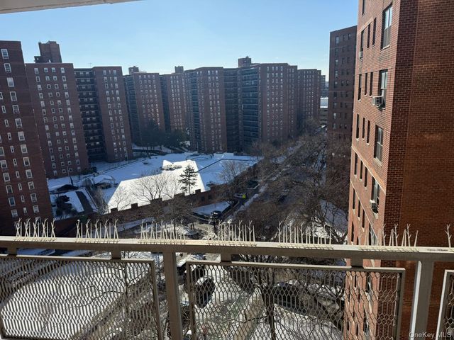 6145 98th Street 12G, Rego Park, NY 11374