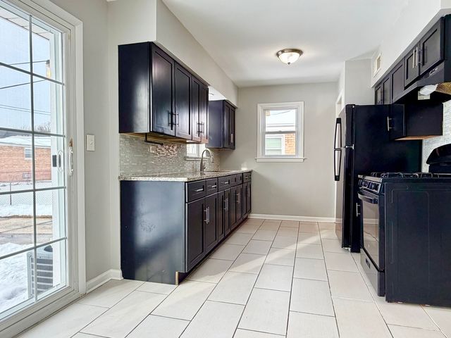 16308 Drexel Avenue, South Holland, IL 60473