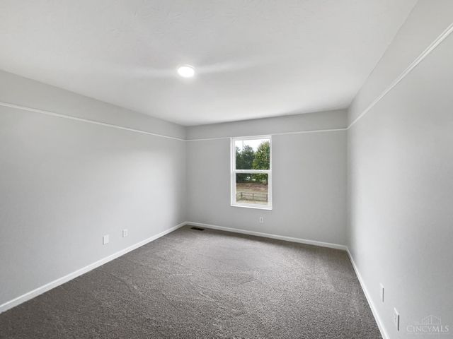 7795 Rock Port Way, West Chester, OH 45069