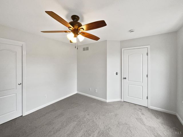 7795 Rock Port Way, West Chester, OH 45069