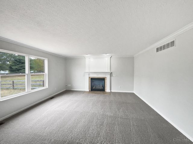 7795 Rock Port Way, West Chester, OH 45069