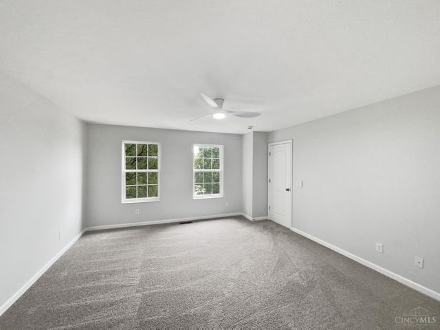 7795 Rock Port Way, West Chester, OH 45069