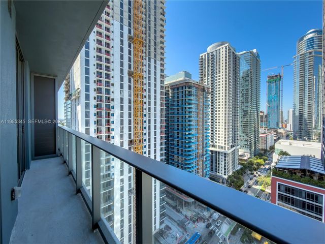 121 NE 5th St 2211, Miami, FL 33132
