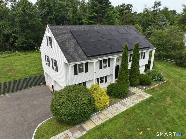 212 Upper Grassy Hill Road, Woodbury, CT 06798