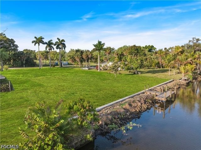 62 Wolcott DR, North Fort Myers, FL 33903