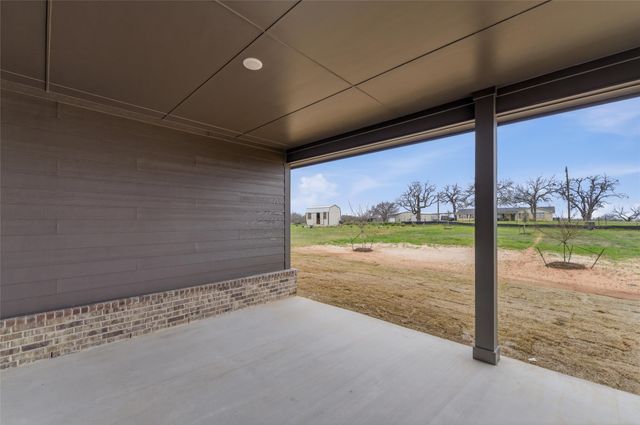 1121 Trinity Drive, Springtown, TX 76082