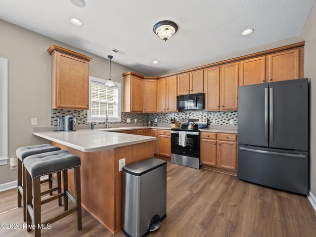 301 Savannah Drive, Jacksonville, NC 28540