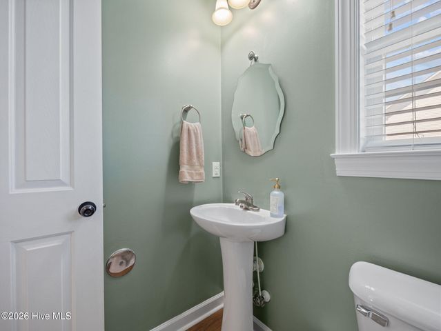 301 Savannah Drive, Jacksonville, NC 28540