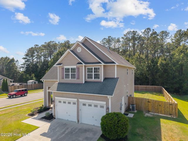 301 Savannah Drive, Jacksonville, NC 28540