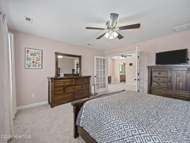 301 Savannah Drive, Jacksonville, NC 28540