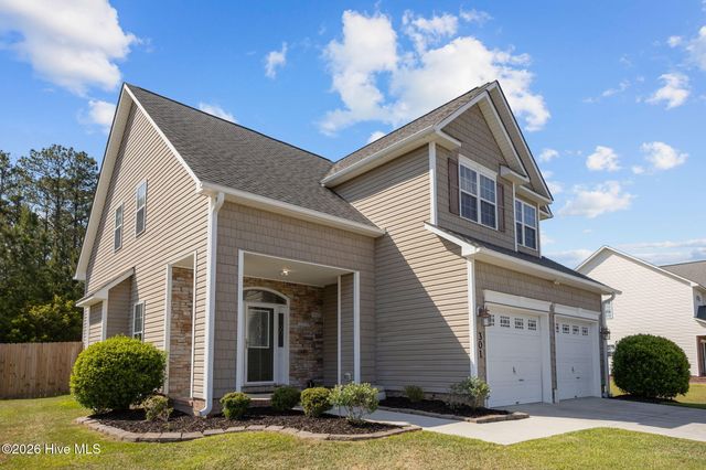 301 Savannah Drive, Jacksonville, NC 28540