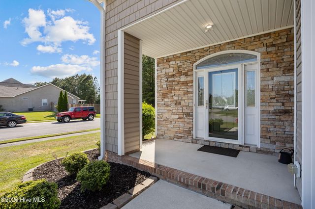 301 Savannah Drive, Jacksonville, NC 28540