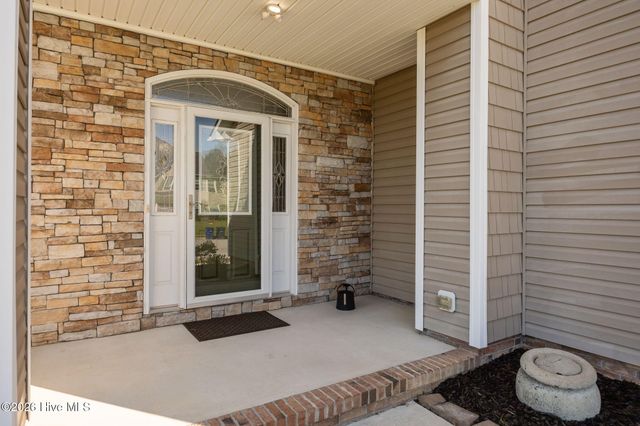 301 Savannah Drive, Jacksonville, NC 28540