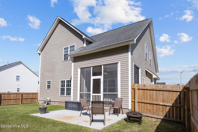 301 Savannah Drive, Jacksonville, NC 28540