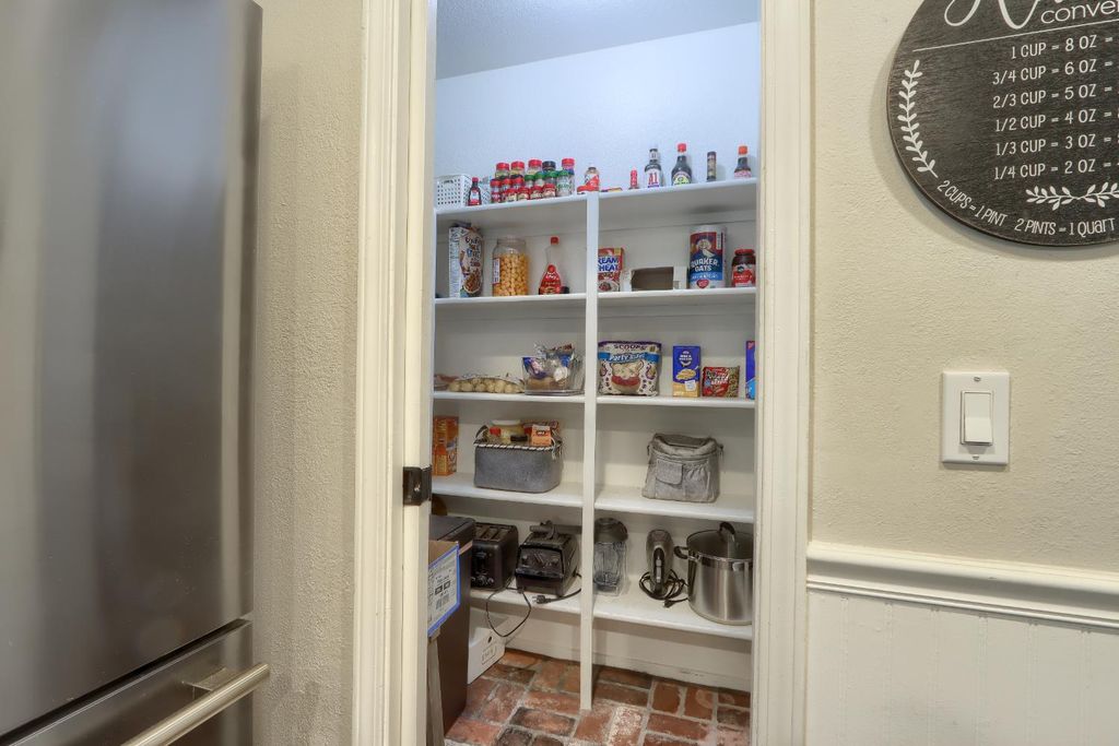Image 19 of property listing at 36686 Mattie Fhy Court, Coarsegold, CA 93614
