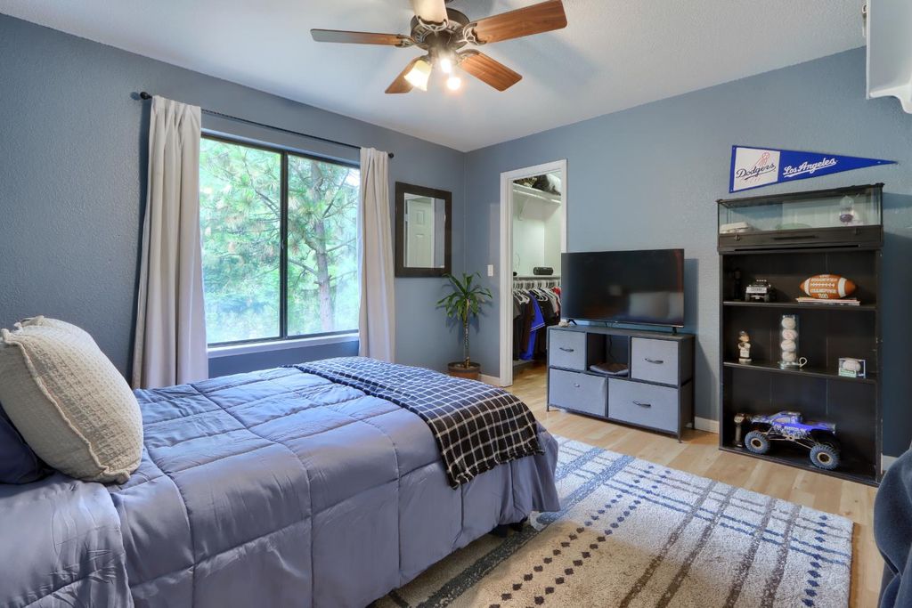 Image 30 of property listing at 36686 Mattie Fhy Court, Coarsegold, CA 93614