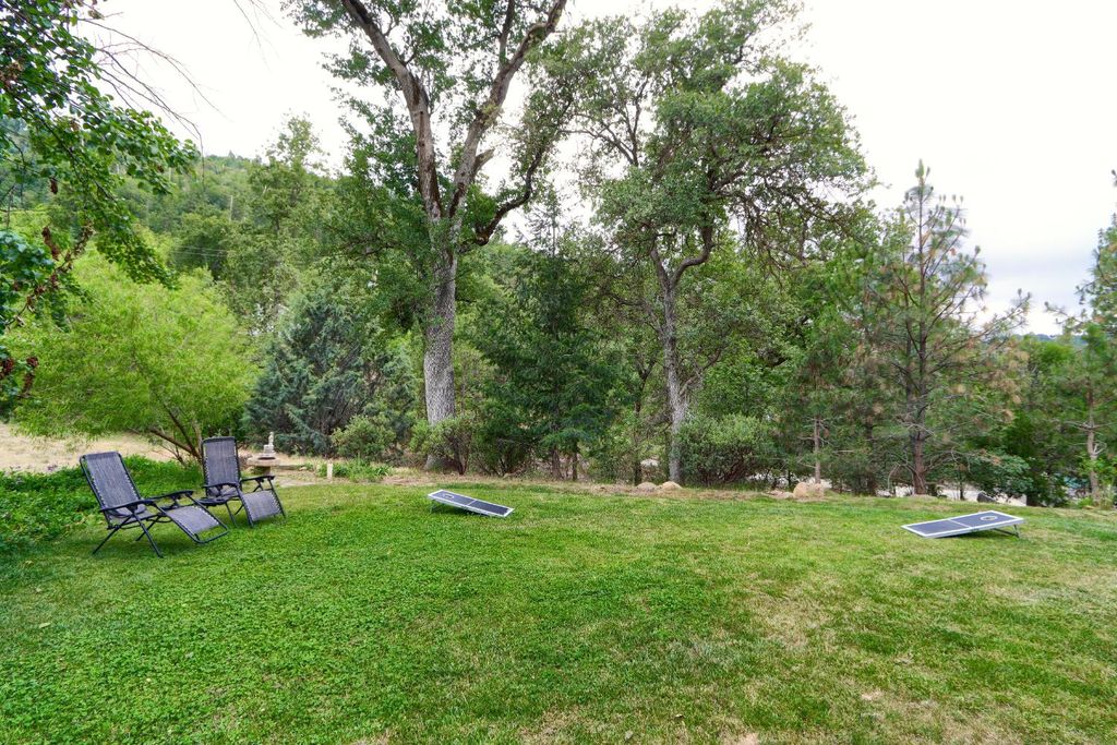 Image 41 of property listing at 36686 Mattie Fhy Court, Coarsegold, CA 93614