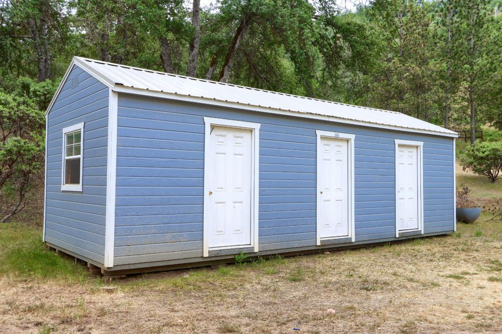 Image 52 of property listing at 36686 Mattie Fhy Court, Coarsegold, CA 93614