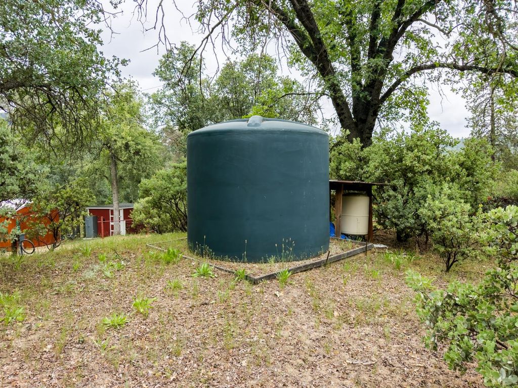 Image 54 of property listing at 36686 Mattie Fhy Court, Coarsegold, CA 93614