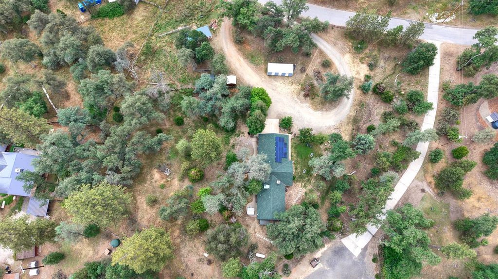Image 55 of property listing at 36686 Mattie Fhy Court, Coarsegold, CA 93614