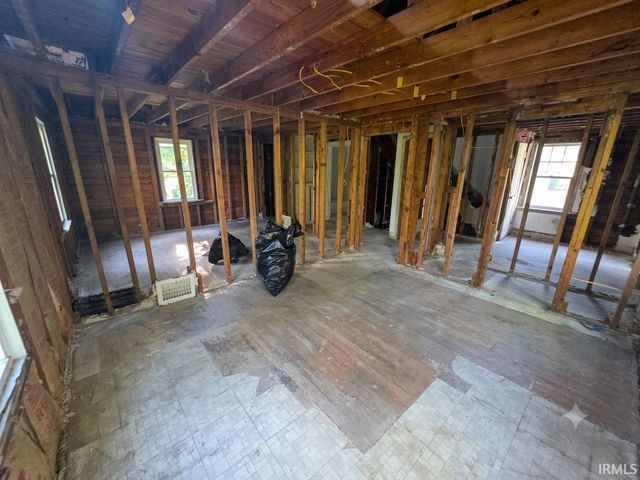 1415 Obrien Street, South Bend, IN 46628