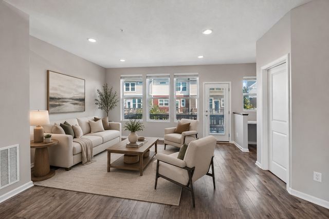 5202 Hampton Street NE, Prior Lake, MN 55372