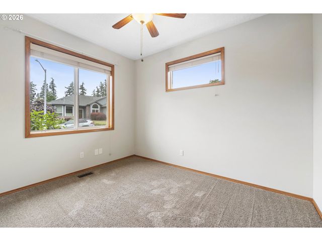 1926 Nw 18TH St, Gresham, OR 97030