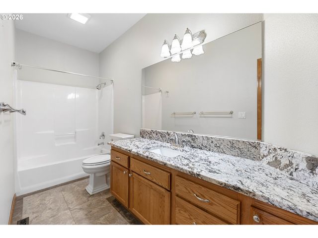 1926 Nw 18TH St, Gresham, OR 97030