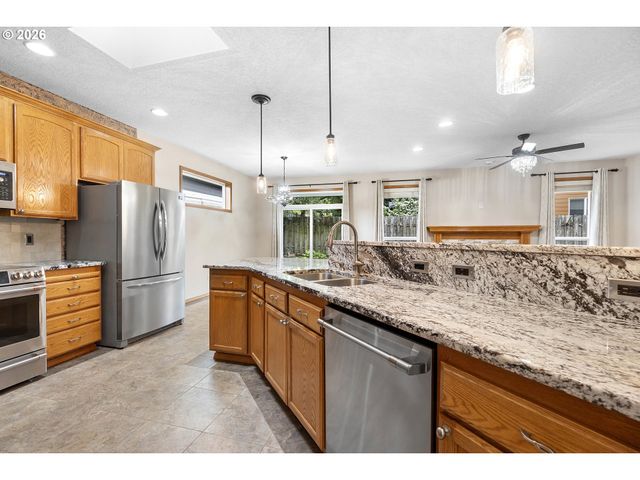 1926 Nw 18TH St, Gresham, OR 97030