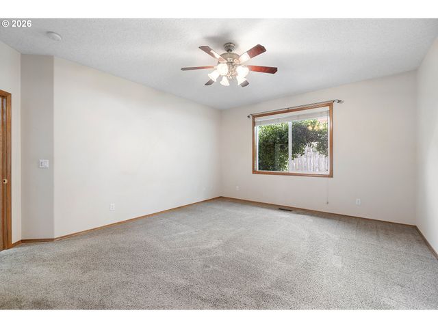 1926 Nw 18TH St, Gresham, OR 97030