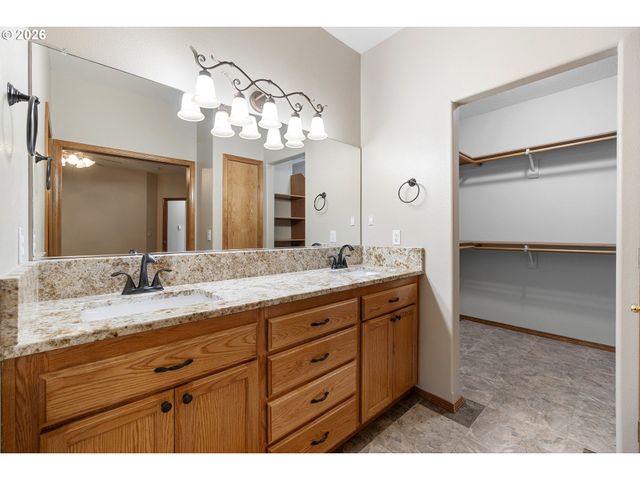 1926 Nw 18TH St, Gresham, OR 97030