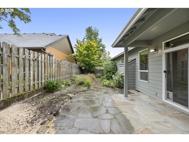 1926 Nw 18TH St, Gresham, OR 97030