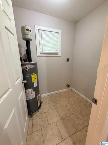 121 HOLT AVENUE, Birmingham, AL 35214