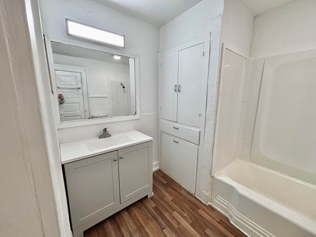 420 W Lynn Street, Slaton, TX 79364