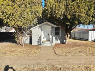 420 W Lynn Street, Slaton, TX 79364