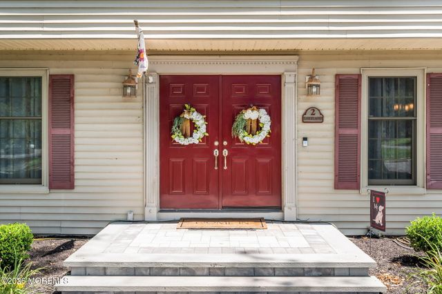 2 Lakeland Drive, Matawan, NJ 07747