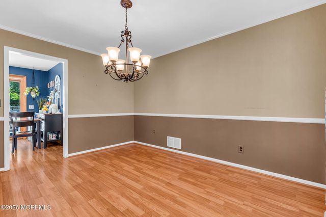 2 Lakeland Drive, Matawan, NJ 07747
