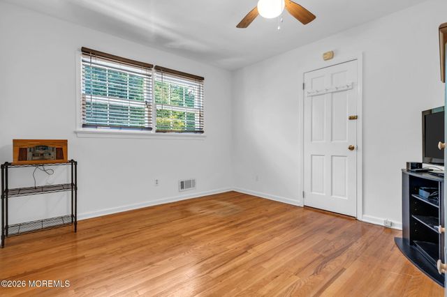 2 Lakeland Drive, Matawan, NJ 07747