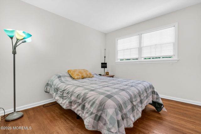 2 Lakeland Drive, Matawan, NJ 07747