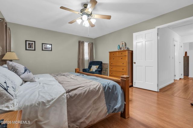 2 Lakeland Drive, Matawan, NJ 07747