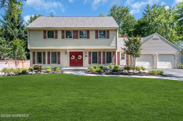2 Lakeland Drive, Matawan, NJ 07747
