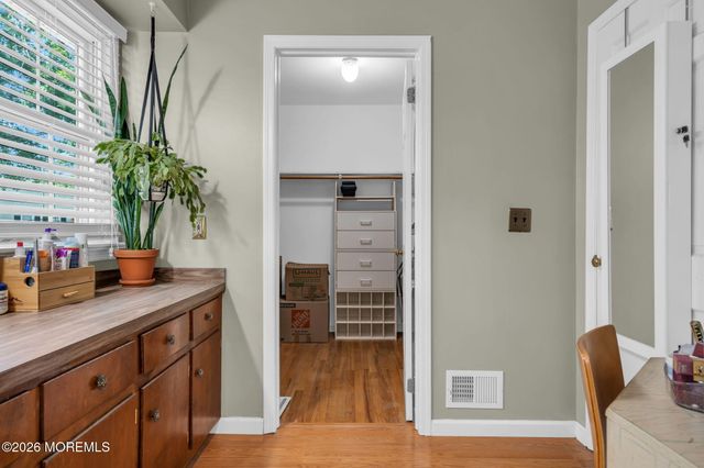 2 Lakeland Drive, Matawan, NJ 07747
