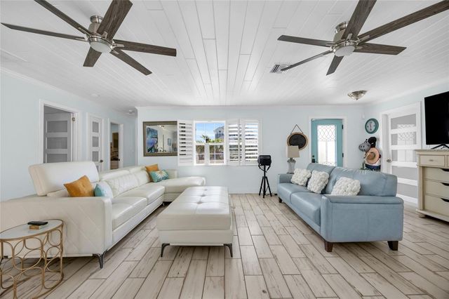 4530 BAYSHORE BOULEVARD NE, St Petersburg, FL 33703