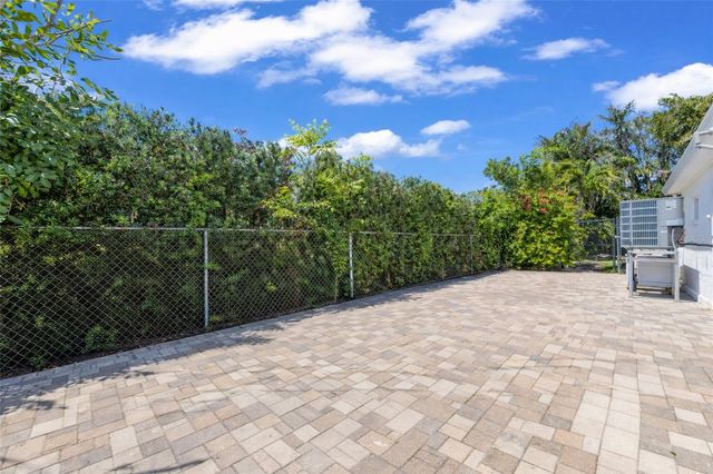 4530 BAYSHORE BOULEVARD NE, St Petersburg, FL 33703